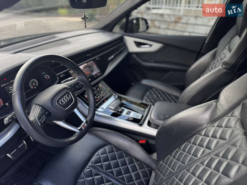 Внедорожник / Кроссовер Audi Q7 2021 в Тернополе