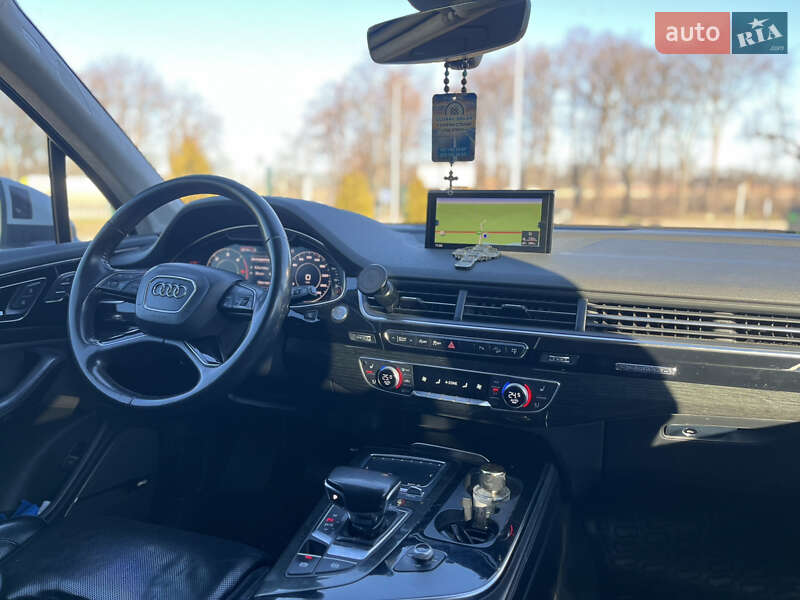 Внедорожник / Кроссовер Audi Q7 2016 в Виннице