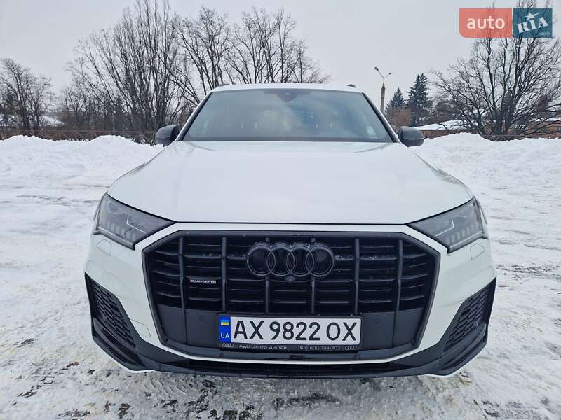 Внедорожник / Кроссовер Audi Q7 2023 в Киеве