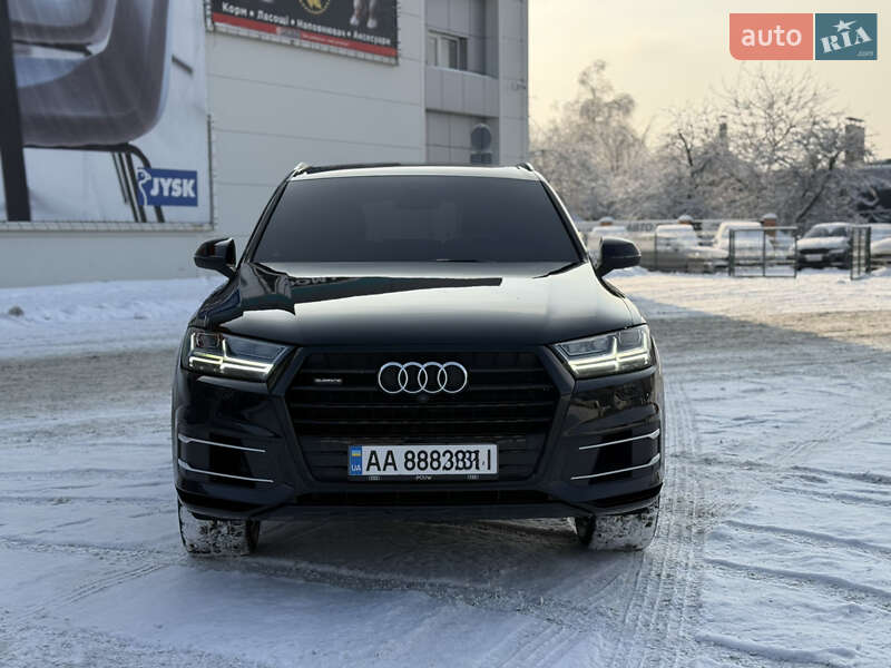 Внедорожник / Кроссовер Audi Q7 2016 в Киеве