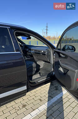 Внедорожник / Кроссовер Audi Q7 2017 в Нововолынске