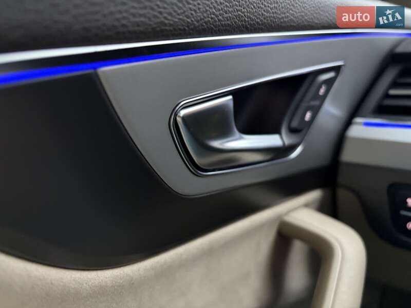 Внедорожник / Кроссовер Audi Q7 2016 в Киеве