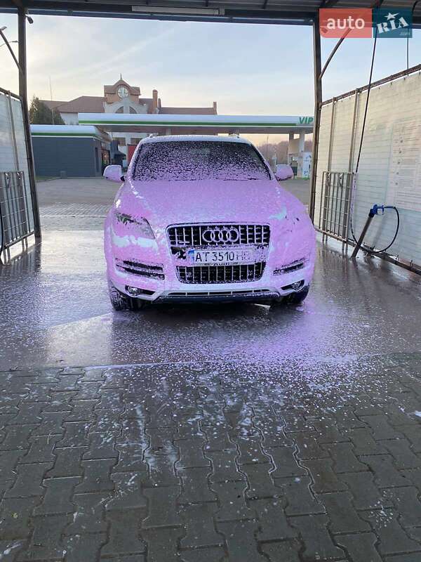 Внедорожник / Кроссовер Audi Q7 2010 в Коломые