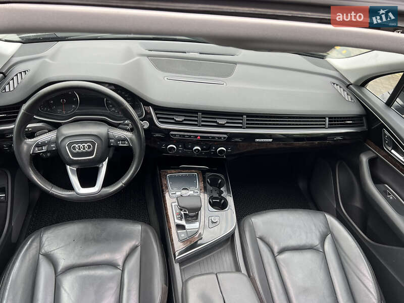 Внедорожник / Кроссовер Audi Q7 2017 в Львове
