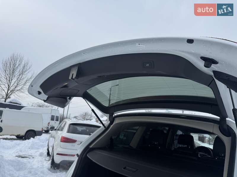 Внедорожник / Кроссовер Audi Q7 2015 в Самборе