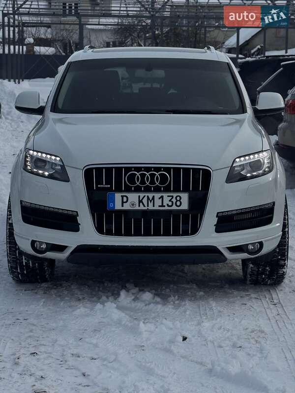 Внедорожник / Кроссовер Audi Q7 2015 в Самборе