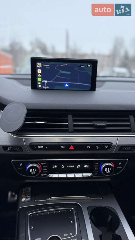 Внедорожник / Кроссовер Audi Q7 2016 в Новояворовске