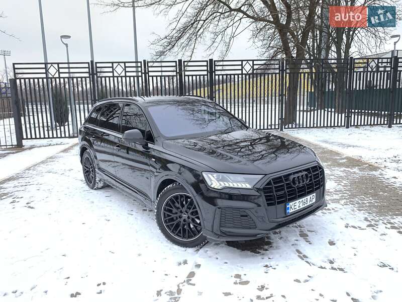 Внедорожник / Кроссовер Audi Q7 2020 в Кривом Роге
