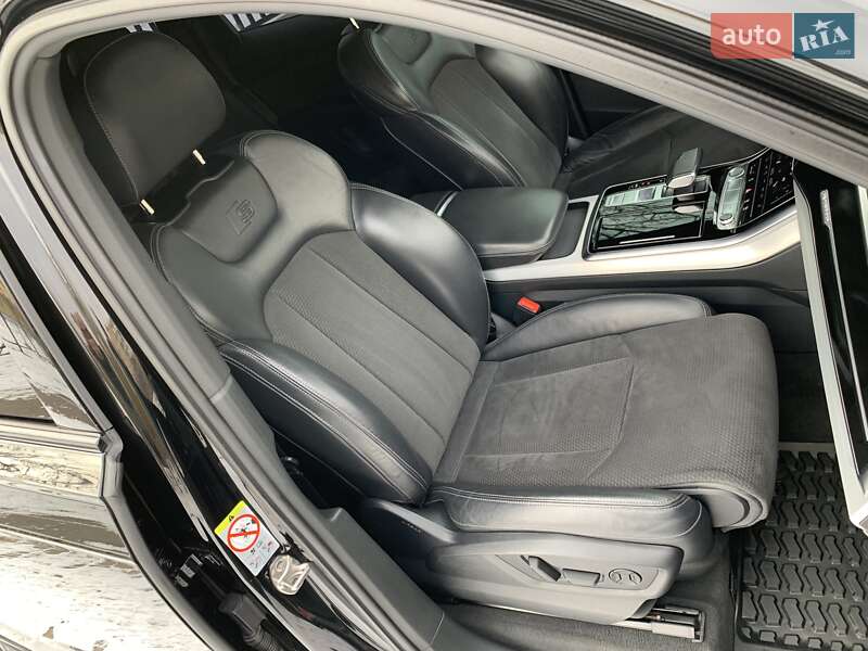 Внедорожник / Кроссовер Audi Q7 2020 в Кривом Роге