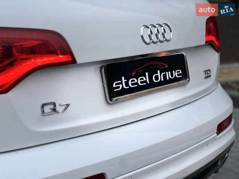 Внедорожник / Кроссовер Audi Q7 2011 в Николаеве