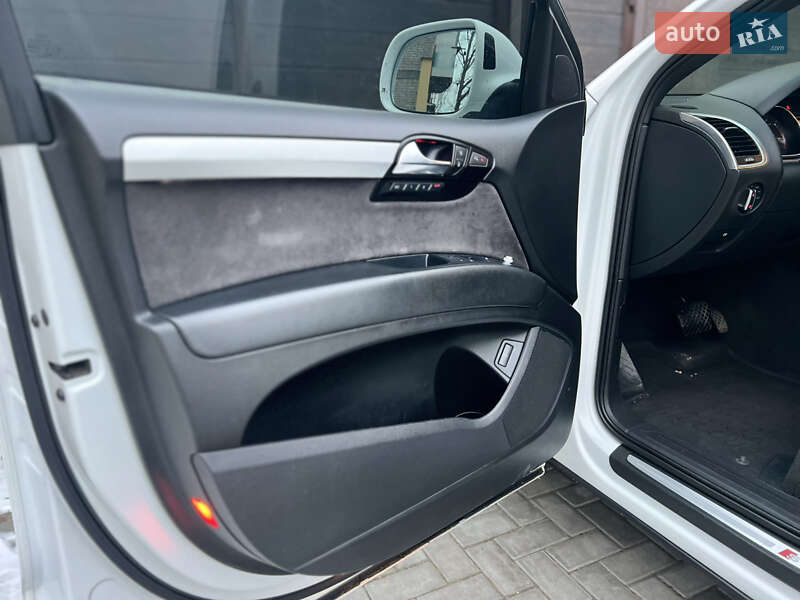 Внедорожник / Кроссовер Audi Q7 2011 в Николаеве