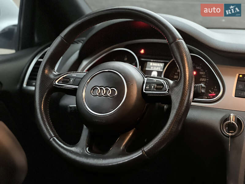 Внедорожник / Кроссовер Audi Q7 2011 в Николаеве