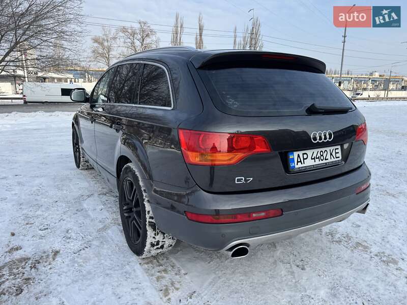 Позашляховик / Кросовер Audi Q7 2008 в Києві