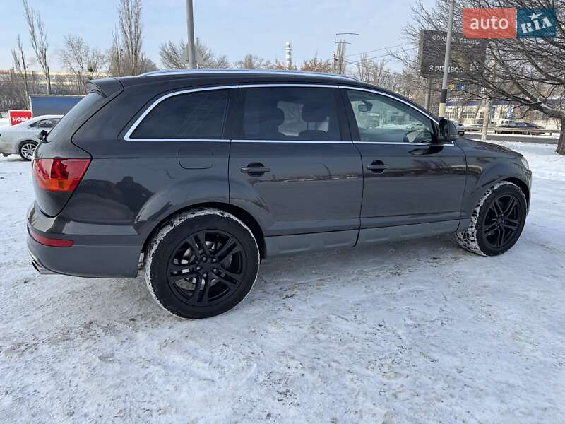 Позашляховик / Кросовер Audi Q7 2008 в Києві