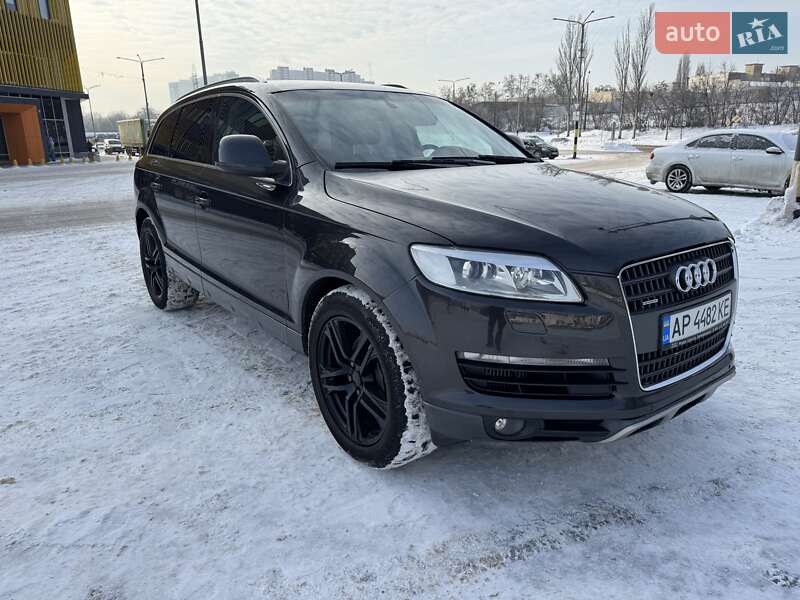 Позашляховик / Кросовер Audi Q7 2008 в Києві