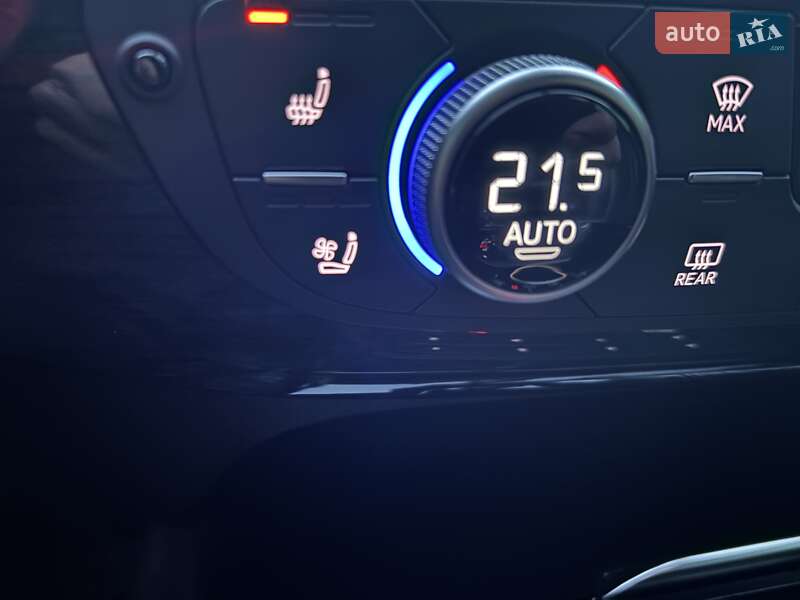 Внедорожник / Кроссовер Audi Q7 2017 в Барановке