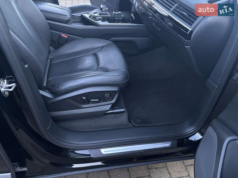 Внедорожник / Кроссовер Audi Q7 2017 в Барановке