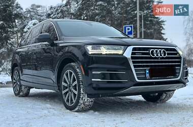 Позашляховик / Кросовер Audi Q7 2017 в Нетішині