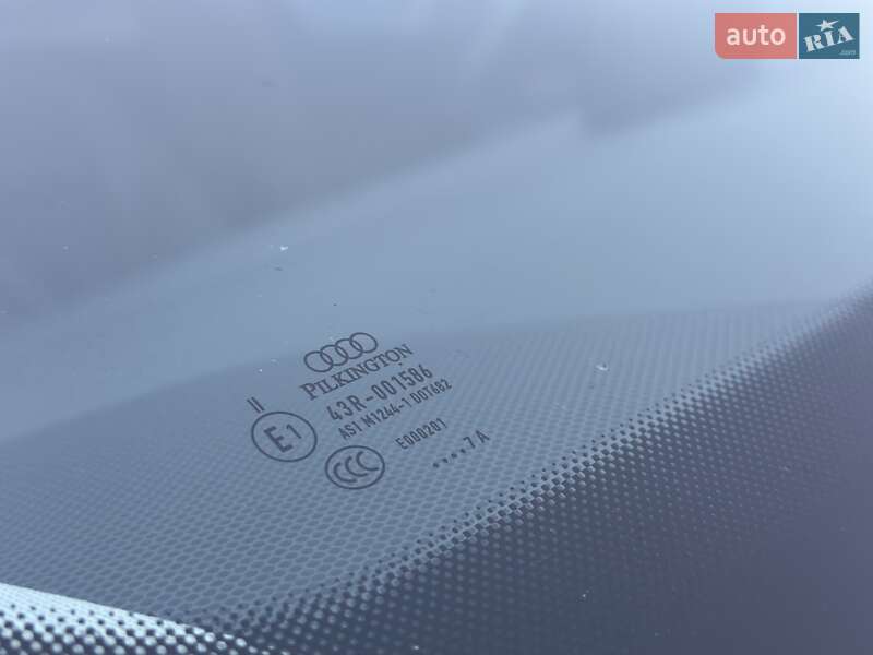 Внедорожник / Кроссовер Audi Q7 2017 в Нетешине