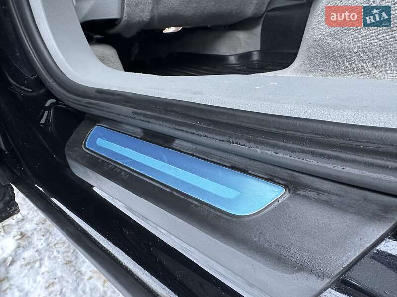 Внедорожник / Кроссовер Audi Q7 2017 в Нетешине