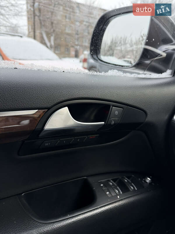 Внедорожник / Кроссовер Audi Q7 2012 в Киеве