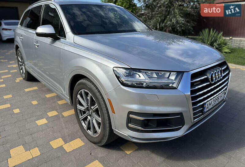 Внедорожник / Кроссовер Audi Q7 2017 в Киеве