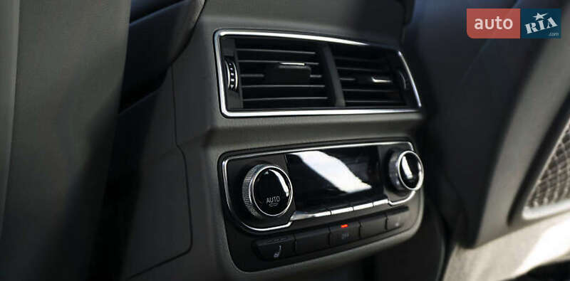 Внедорожник / Кроссовер Audi Q7 2019 в Киеве