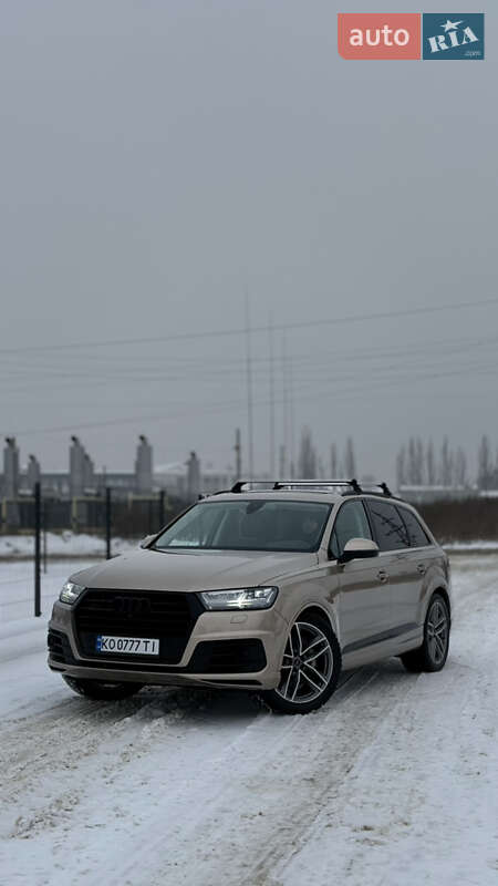 Внедорожник / Кроссовер Audi Q7 2018 в Ужгороде