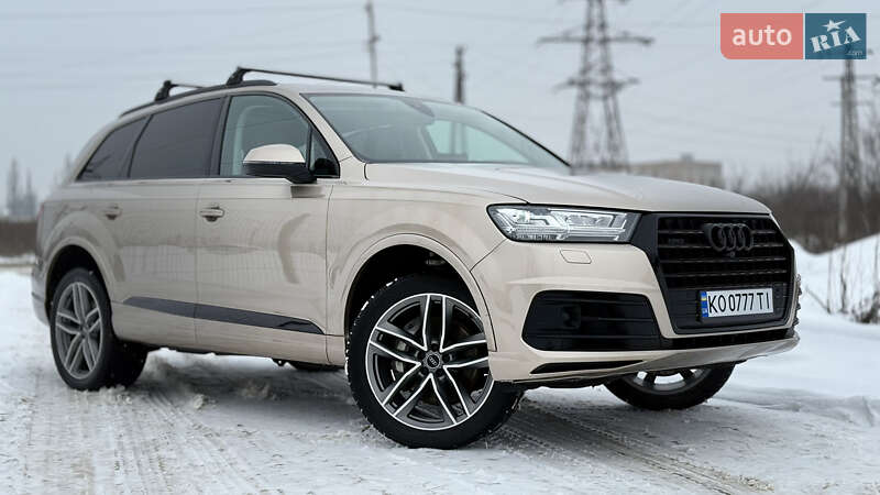 Внедорожник / Кроссовер Audi Q7 2018 в Ужгороде