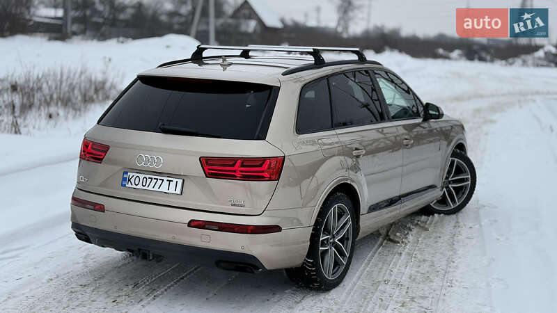 Внедорожник / Кроссовер Audi Q7 2018 в Ужгороде