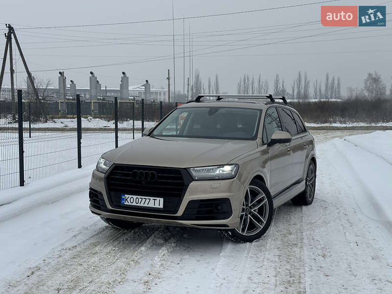 Внедорожник / Кроссовер Audi Q7 2018 в Ужгороде