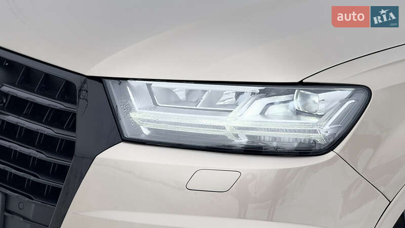 Внедорожник / Кроссовер Audi Q7 2018 в Ужгороде