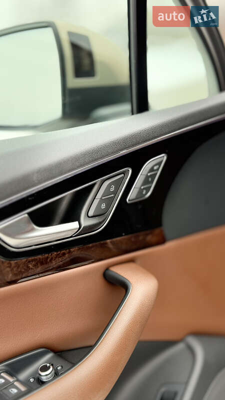 Внедорожник / Кроссовер Audi Q7 2018 в Ужгороде