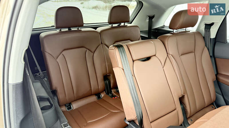 Внедорожник / Кроссовер Audi Q7 2018 в Ужгороде