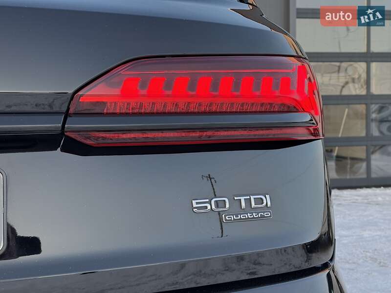 Позашляховик / Кросовер Audi Q7 2020 в Луцьку