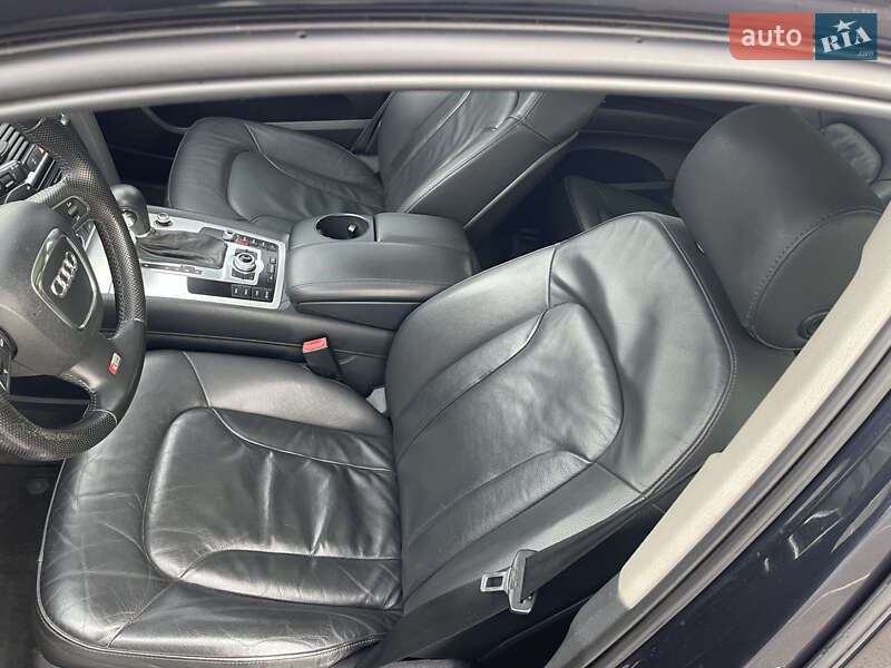 Внедорожник / Кроссовер Audi Q7 2010 в Ровно