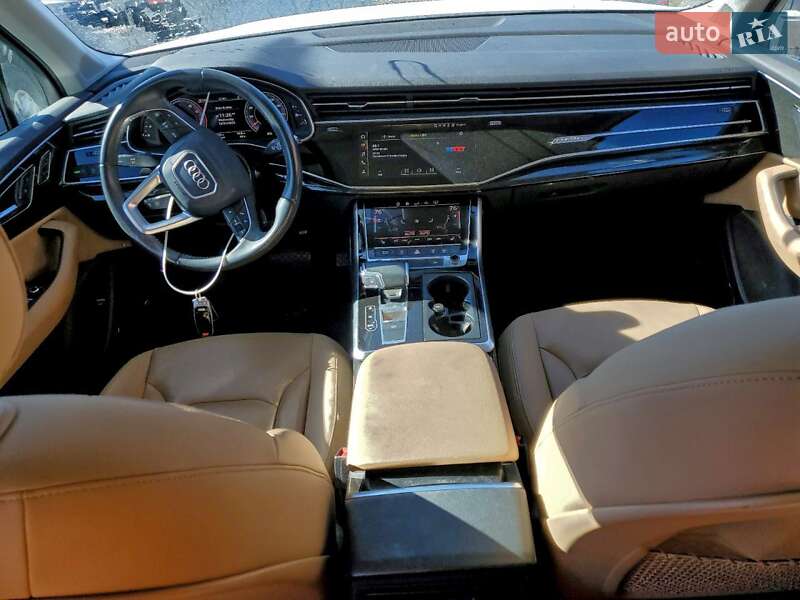 Внедорожник / Кроссовер Audi Q7 2020 в Киеве