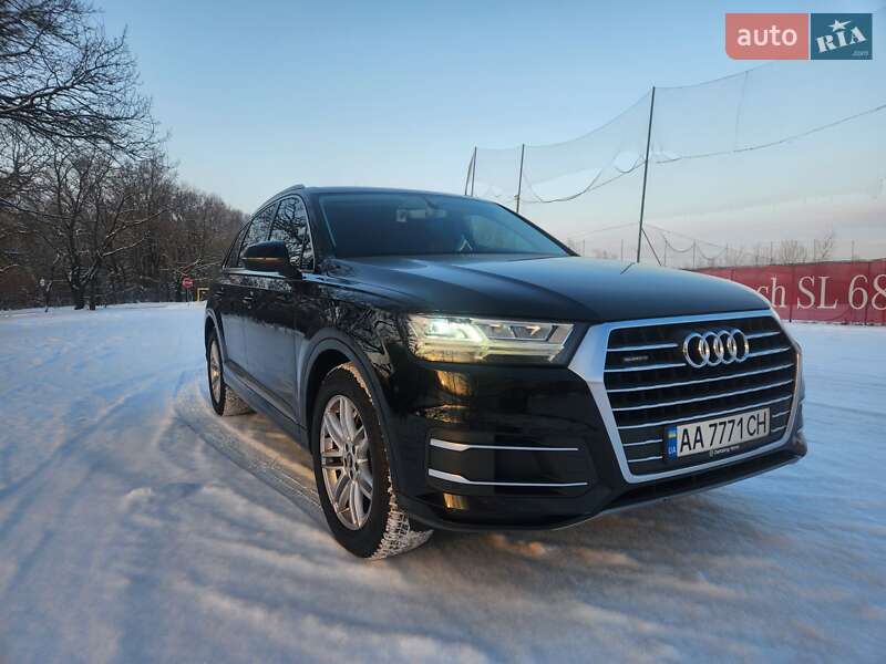 Внедорожник / Кроссовер Audi Q7 2016 в Киеве