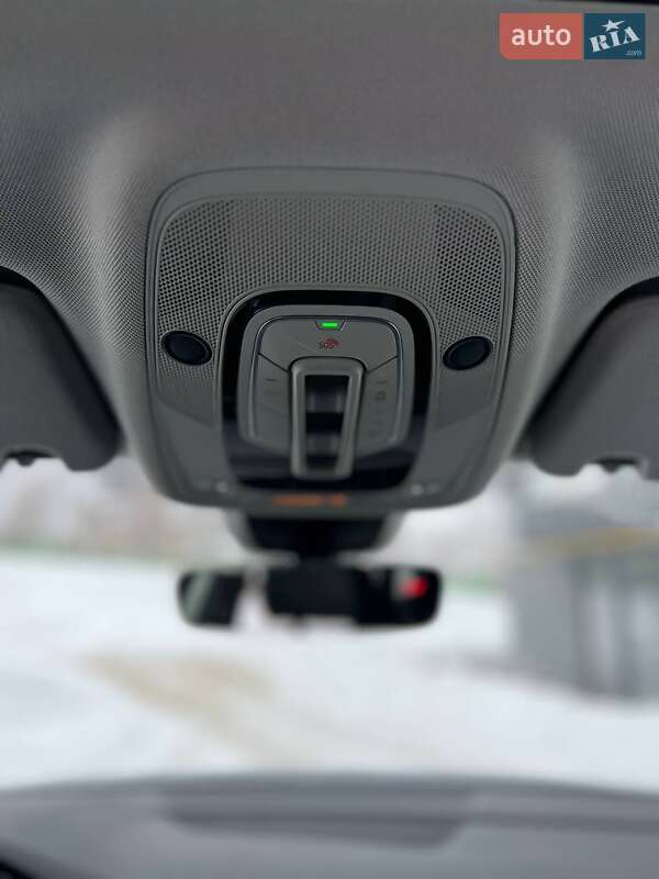 Внедорожник / Кроссовер Audi Q7 2022 в Новояворовске