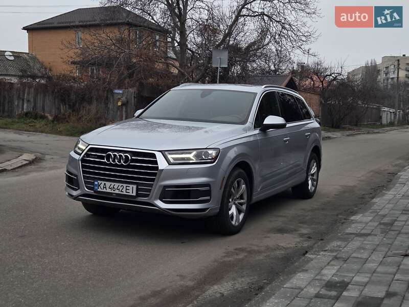 Внедорожник / Кроссовер Audi Q7 2017 в Киеве