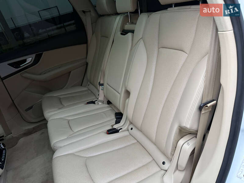 Внедорожник / Кроссовер Audi Q7 2018 в Стрые