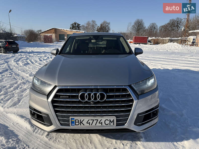 Audi Q7 2016