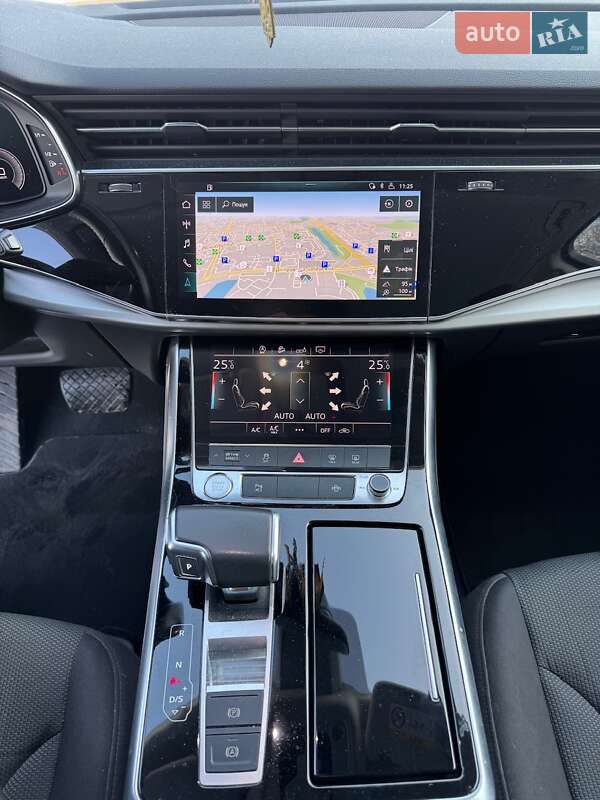 Внедорожник / Кроссовер Audi Q7 2020 в Киеве