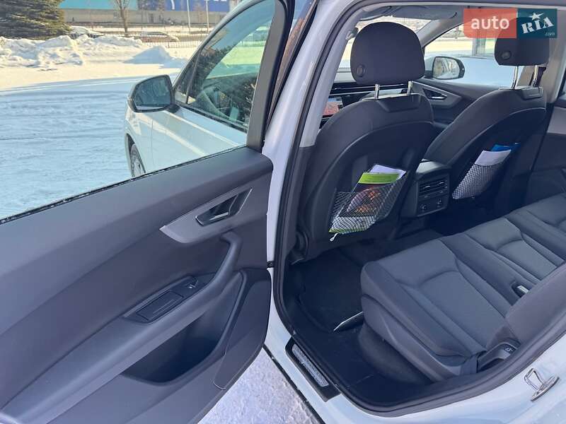 Внедорожник / Кроссовер Audi Q7 2020 в Киеве