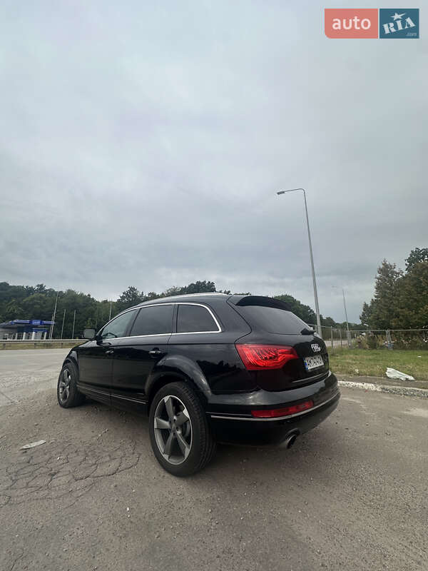 Внедорожник / Кроссовер Audi Q7 2010 в Черняхове