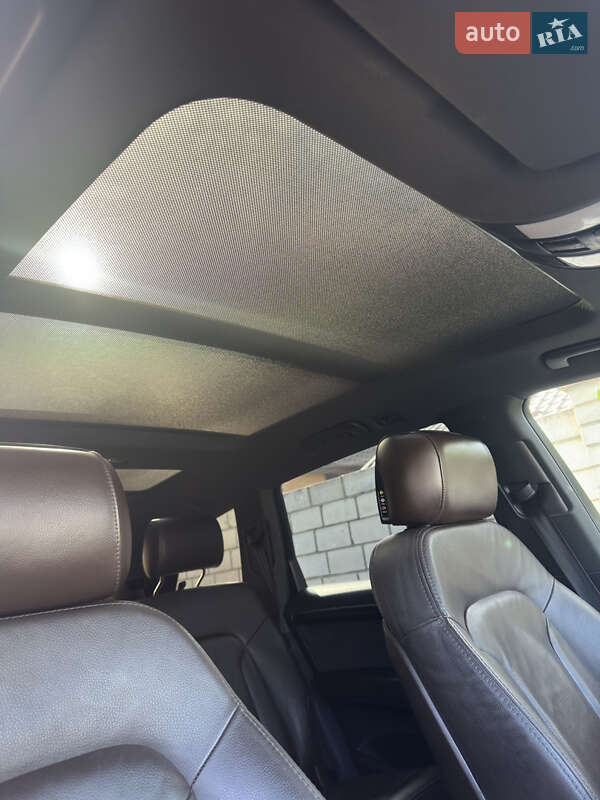 Внедорожник / Кроссовер Audi Q7 2010 в Черняхове