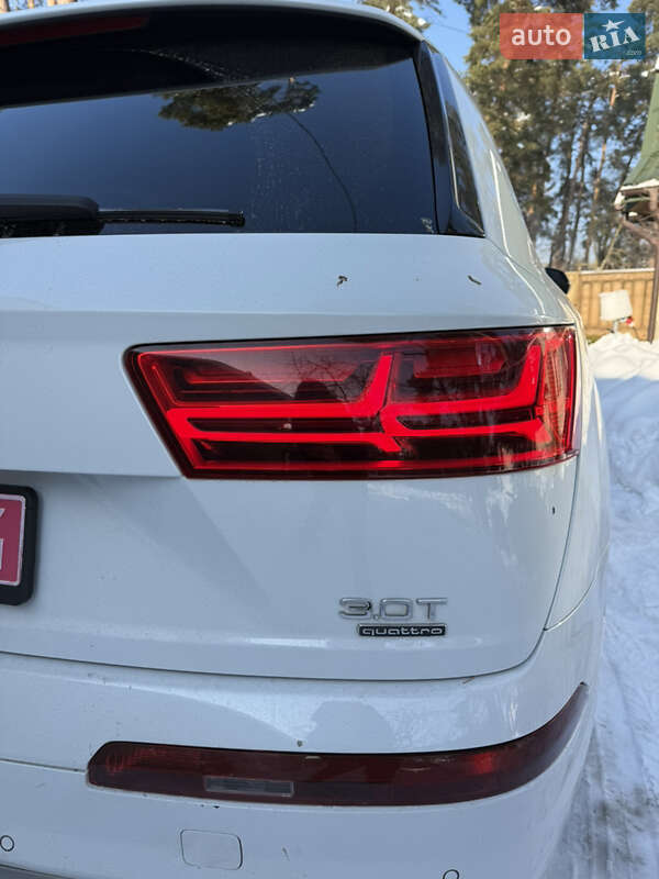 Внедорожник / Кроссовер Audi Q7 2017 в Львове