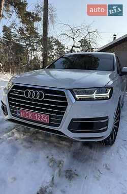 Позашляховик / Кросовер Audi Q7 2017 в Львові