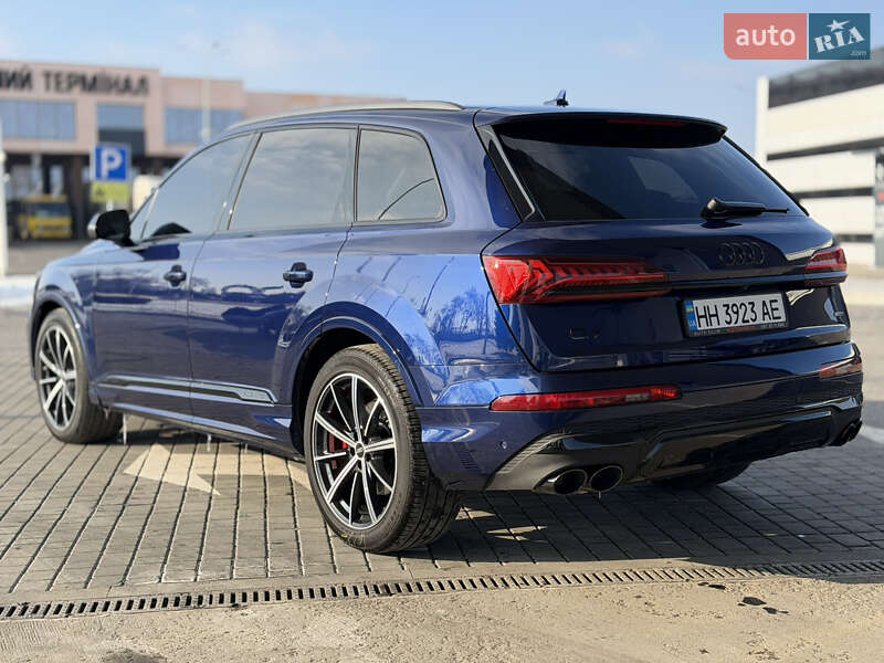 Внедорожник / Кроссовер Audi Q7 2022 в Одессе