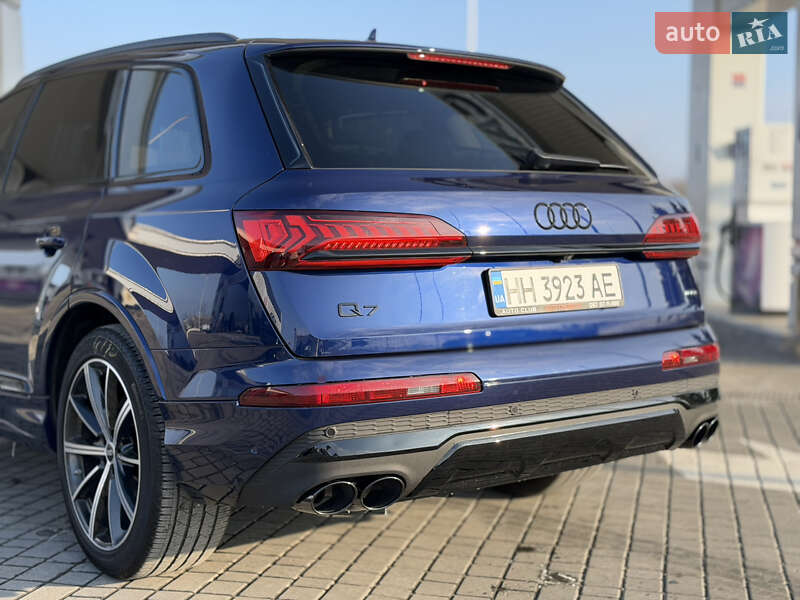Внедорожник / Кроссовер Audi Q7 2022 в Одессе